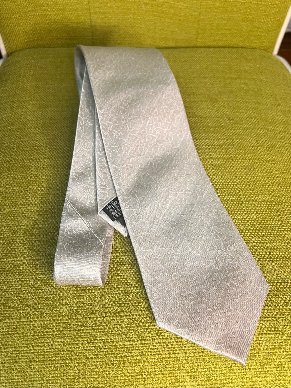Men's Light Silver Paisley Tie - Unbranded